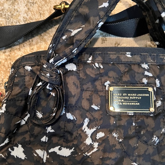 Marc Jacob's standard supply, Crossbody or computer bag. - Picture 3 of 6